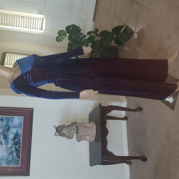 Geneva s irredescent asymmetrical top wide leg pant stretchy velour - Picture 4 of 9